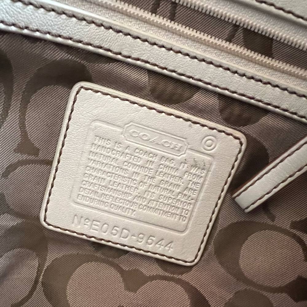 Vintage white Coach soho leather satchel handbag model 9544 - Picture 8 of 13